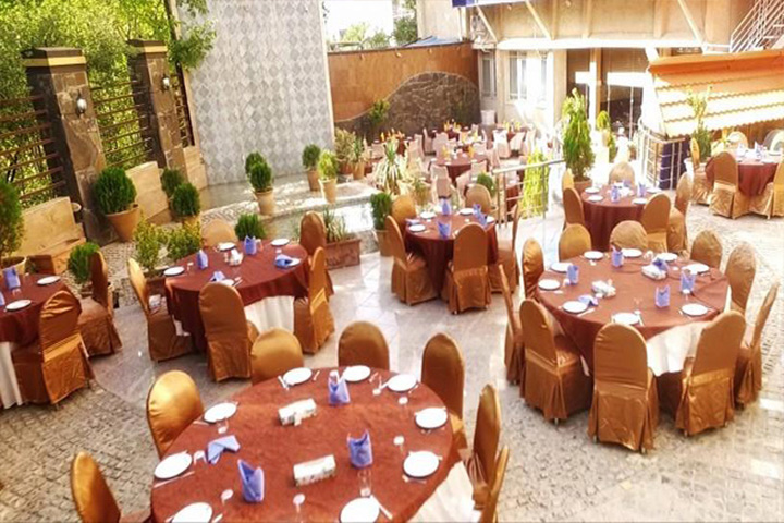 Parsian Azadi Hotel in Hamadan